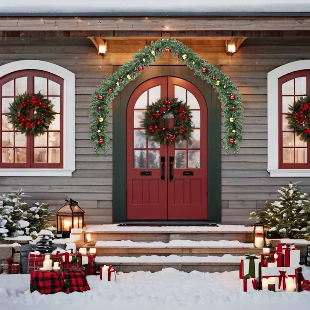 Kerstslinger Versierd Met Kerstballen En Led-Lampjes